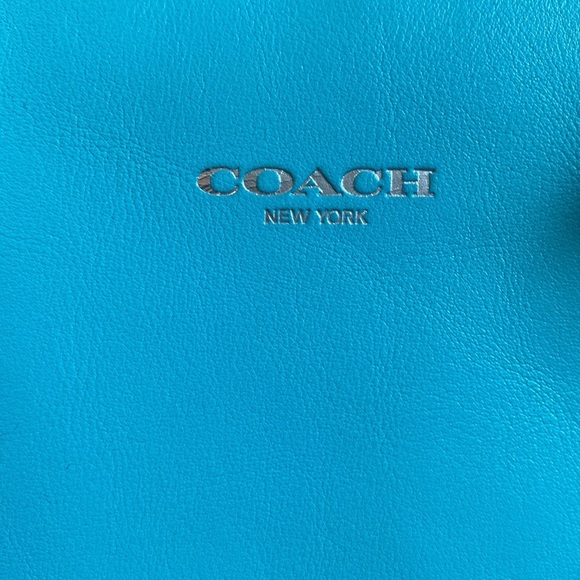 🔥COACH🔥Candace Robin Blue Legacy Carryall Leather Tote/Like New/RARE - Picture 2 of 13